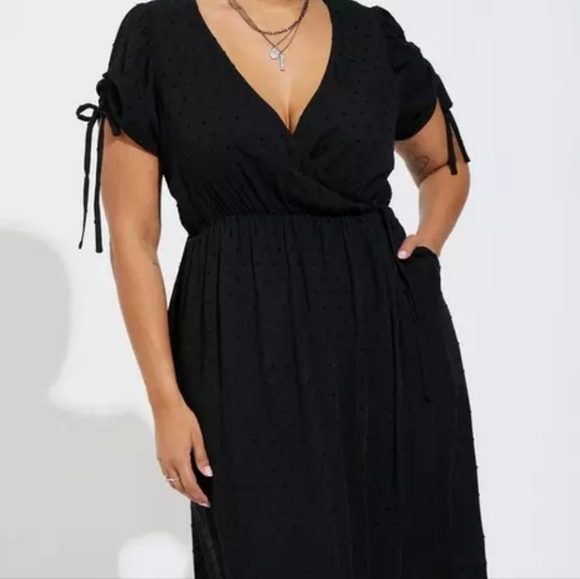 Torrid Midi Swiss Linen Surplice Dress Sz 0X - Picture 2 of 6